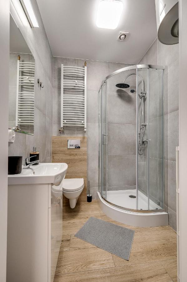 Central Platinum Apartments 18 雷布尼克 外观 照片