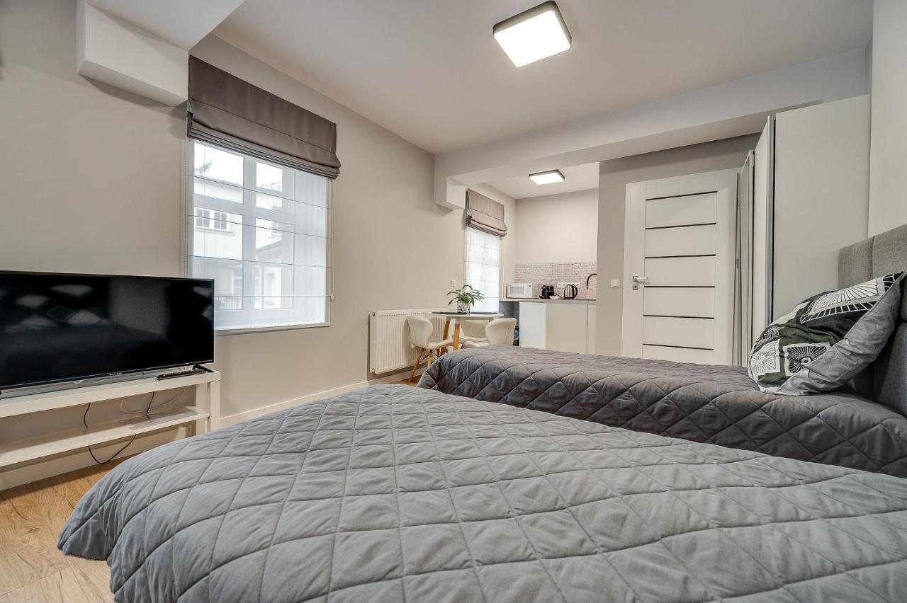 Central Platinum Apartments 18 雷布尼克 外观 照片